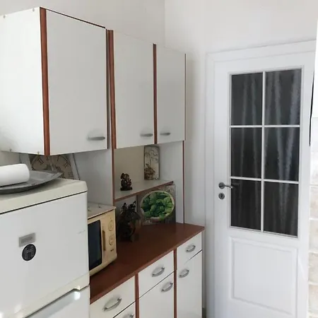 Апартаменти Grig Apartament Бухарест