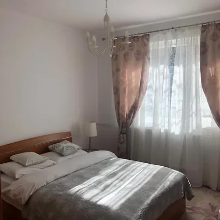 Апартаменти Grig Apartament Бухарест